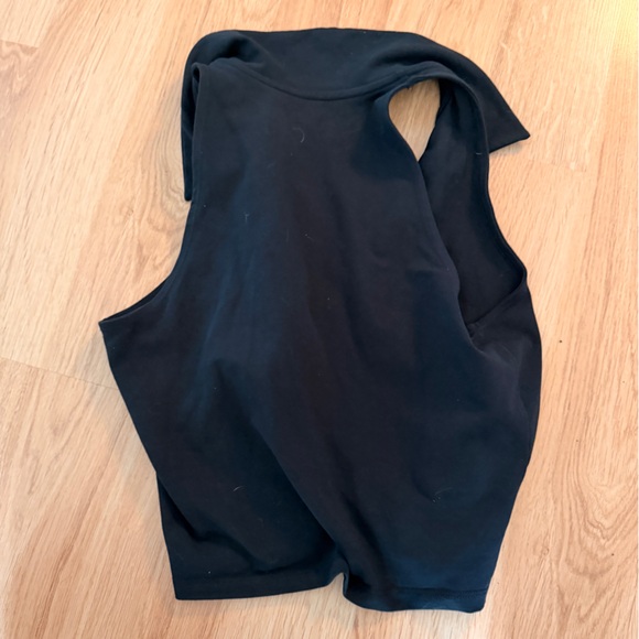 Abercrombie Sleeveless Black Polo Tank Top - Picture 2 of 2